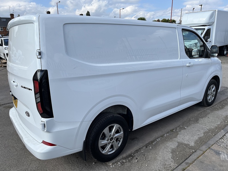 Ford 280 Limited L1h1 P/V Ecoblue Panel Van 2.0 Diesel
