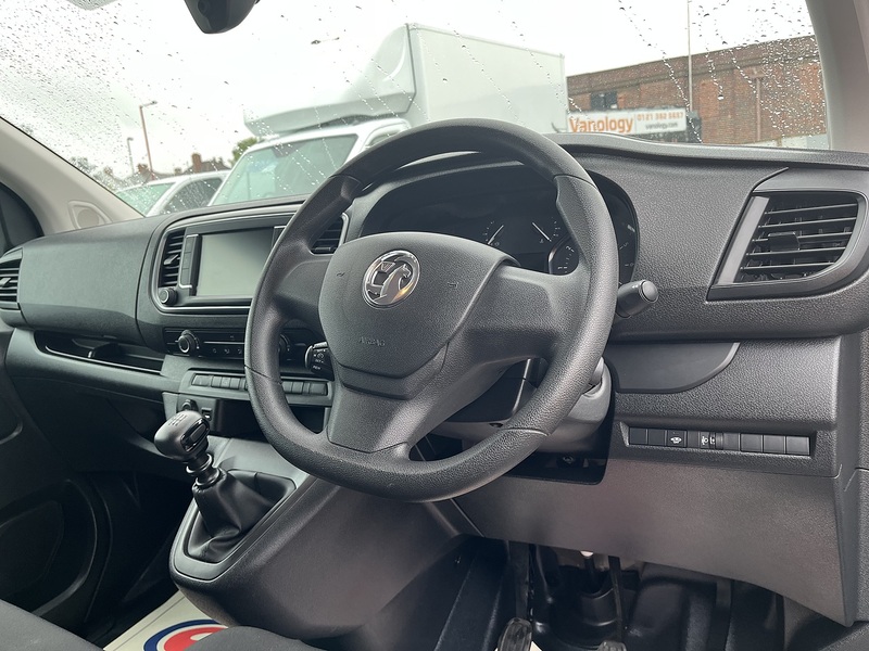Vauxhall 1.5 Turbo D 2900 Dynamic Panel Van 6dr Diesel Manual L1 H1 Euro 6 (s/s) (100 ps)