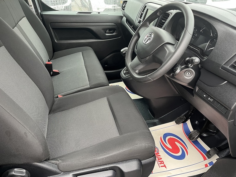 Vauxhall 1.5 Turbo D 2900 Dynamic Panel Van 6dr Diesel Manual L1 H1 Euro 6 (s/s) (100 ps)