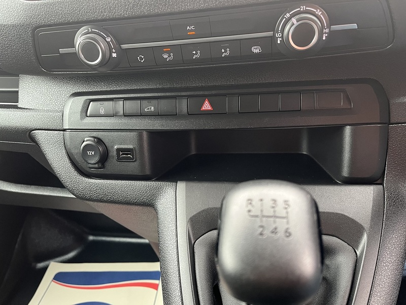 Vauxhall 1.5 Turbo D 2900 Dynamic Panel Van 6dr Diesel Manual L1 H1 Euro 6 (s/s) (100 ps)