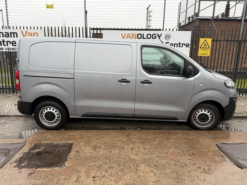 Vauxhall 1.5 Turbo D 2900 Dynamic Panel Van 6dr Diesel Manual L1 H1 Euro 6 (s/s) (100 ps)
