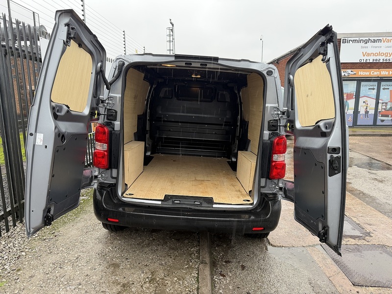 Vauxhall 1.5 Turbo D 2900 Dynamic Panel Van 6dr Diesel Manual L1 H1 Euro 6 (s/s) (100 ps)