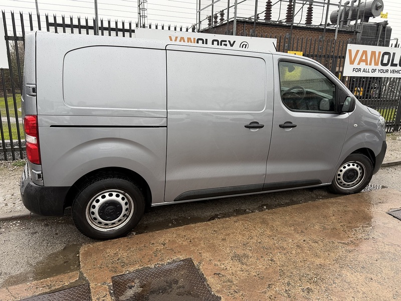 Vauxhall 1.5 Turbo D 2900 Dynamic Panel Van 6dr Diesel Manual L1 H1 Euro 6 (s/s) (100 ps)