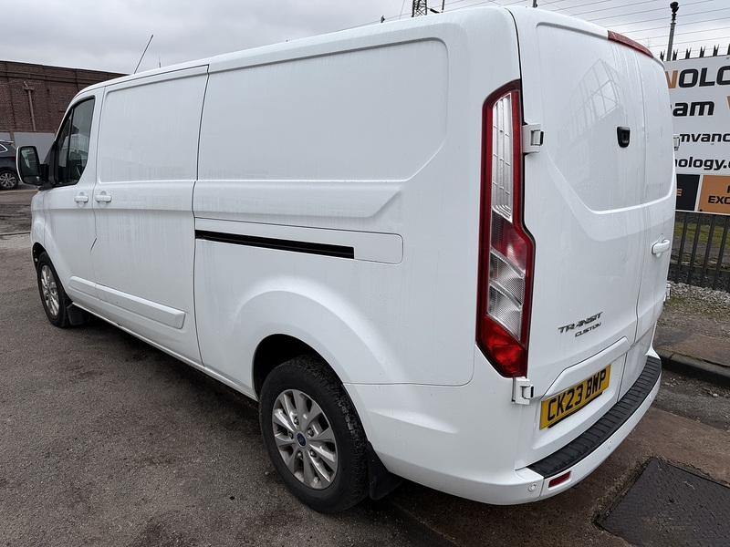 Ford Transit Custom 300 EcoBlue Limited - U8827