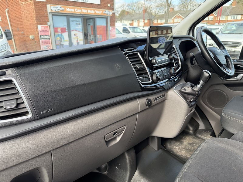 Ford Transit Custom 300 EcoBlue Limited - U8827