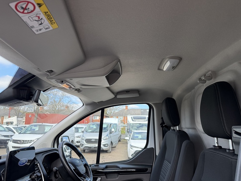 Ford Transit Custom 300 EcoBlue Limited - U8827