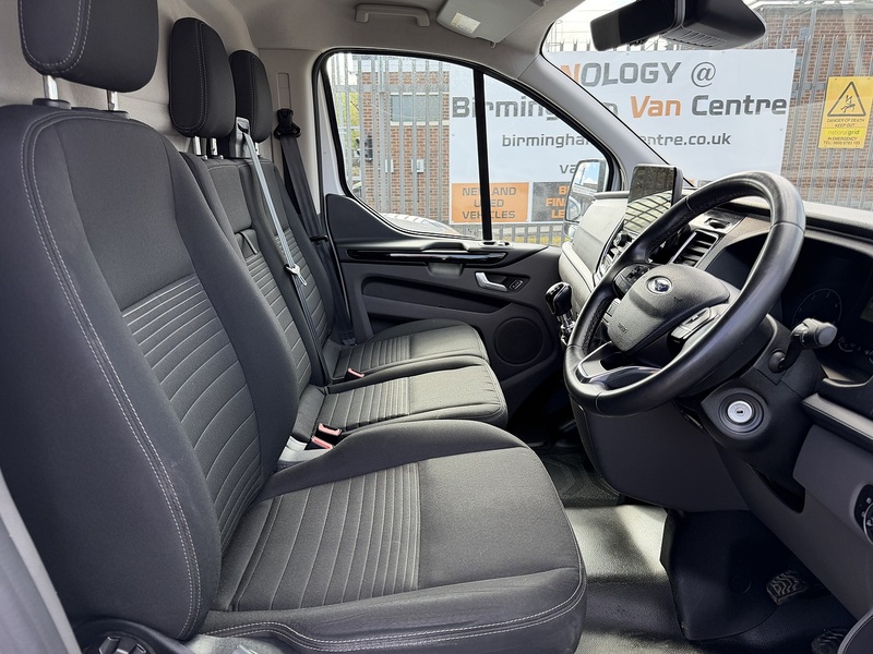 Ford Transit Custom 300 EcoBlue Limited - U8827
