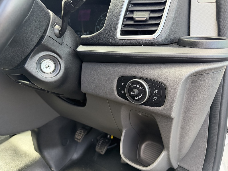 Ford Transit Custom 300 EcoBlue Limited - U8827