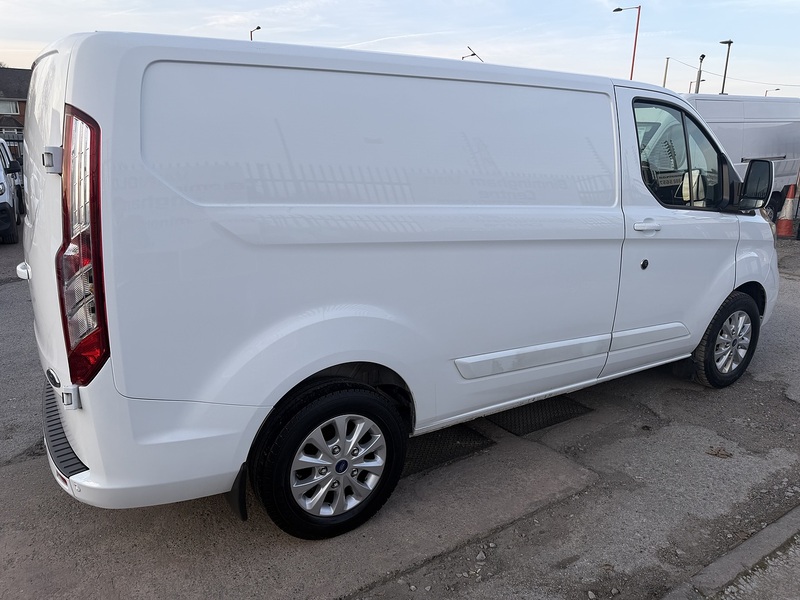Ford 2.0 300 EcoBlue Limited Panel Van 5dr Diesel Manual L1 H1 Euro 6 (s/s) (130 ps)