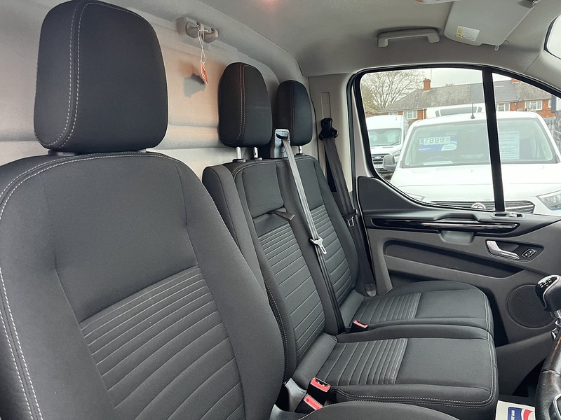 Ford 2.0 300 EcoBlue Limited Panel Van 5dr Diesel Manual L1 H1 Euro 6 (s/s) (130 ps)