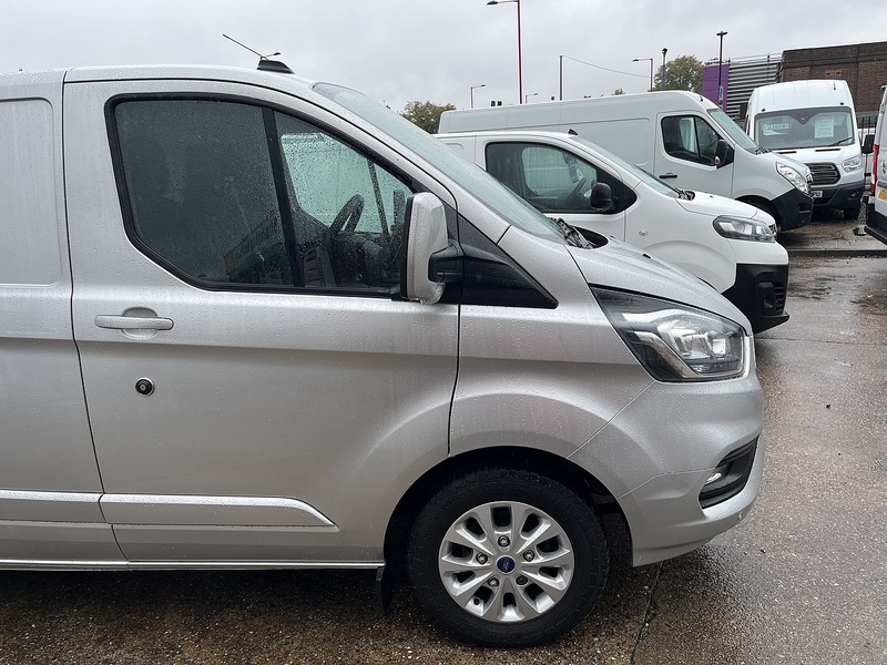 Ford 2.0 300 EcoBlue Limited Panel Van 5dr Diesel Manual L1 H1 Euro 6 (s/s) (130 ps)