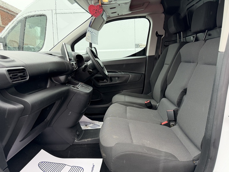 Citroen 800 50kWh Enterprise Edition M Panel Van 5dr Electric Auto SWB (7.4kW Charger) (136 ps)