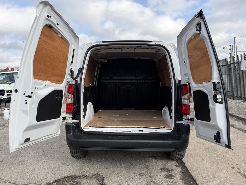 Vauxhall 1.5 Turbo D 2300 Prime Panel Van 5dr Diesel Manual SWB Euro 6 (s/s) (100 ps)