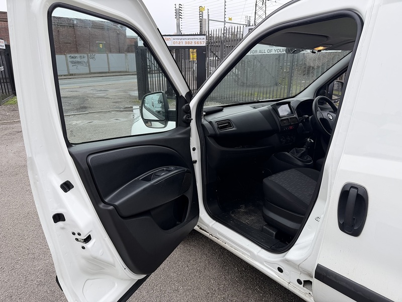 Vauxhall 1.6CDTi LWB L2 2300 (EURO6/ULEZ)