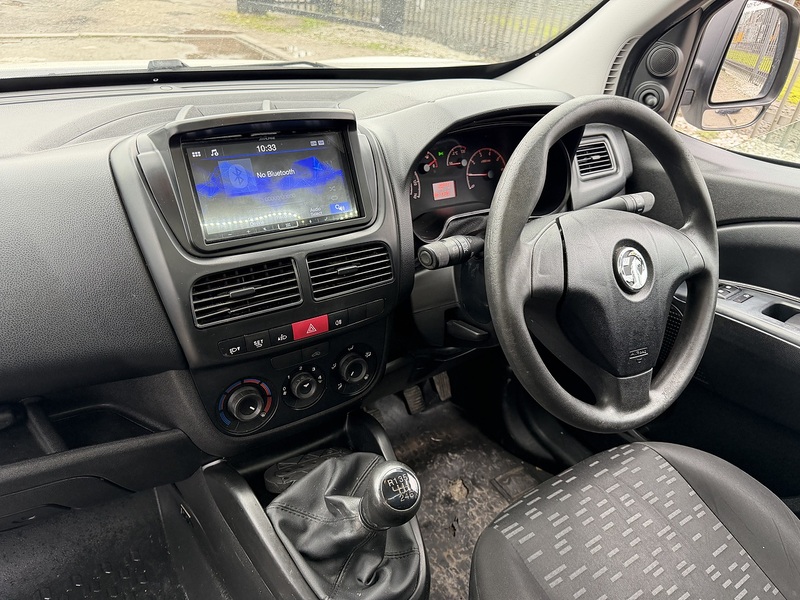 Vauxhall 1.6CDTi LWB L2 2300 (EURO6/ULEZ)