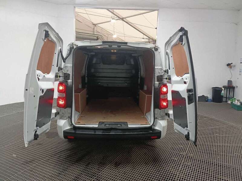 Vauxhall 1.5 Turbo D 2900 Pro Panel Van 6dr Diesel Manual L2 H1 Euro 6 (s/s) (100 ps)