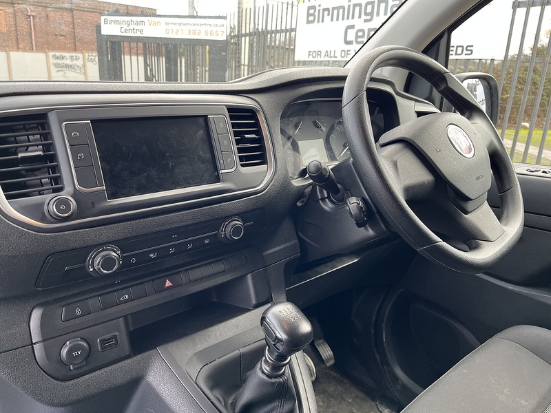 Vauxhall 1.5 Turbo D 2900 Pro Panel Van 6dr Diesel Manual L2 H1 Euro 6 (s/s) (100 ps)