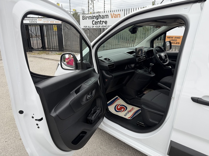 Vauxhall 1.5 Turbo D 2300 Prime Panel Van 5dr Diesel Manual SWB Euro 6 (s/s) (100 ps)