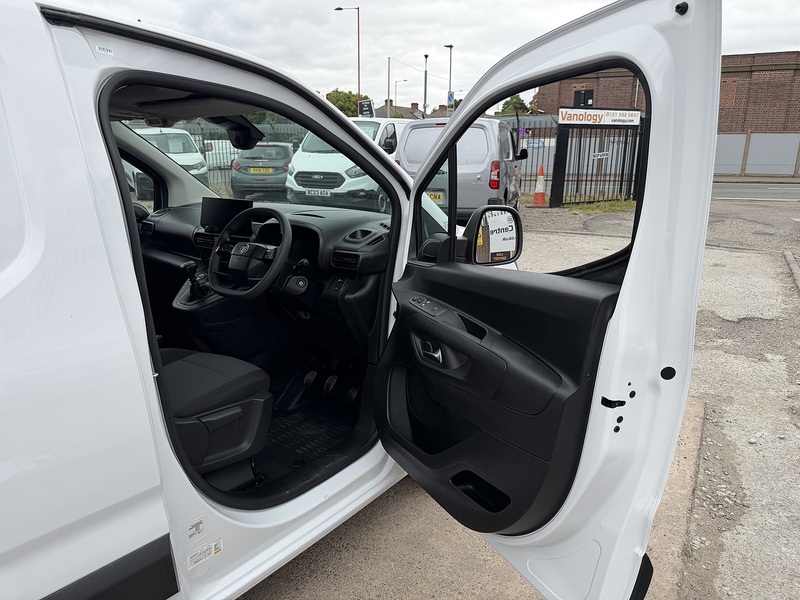 Vauxhall 1.5 Turbo D 2300 Prime Panel Van 5dr Diesel Manual SWB Euro 6 (s/s) (100 ps)
