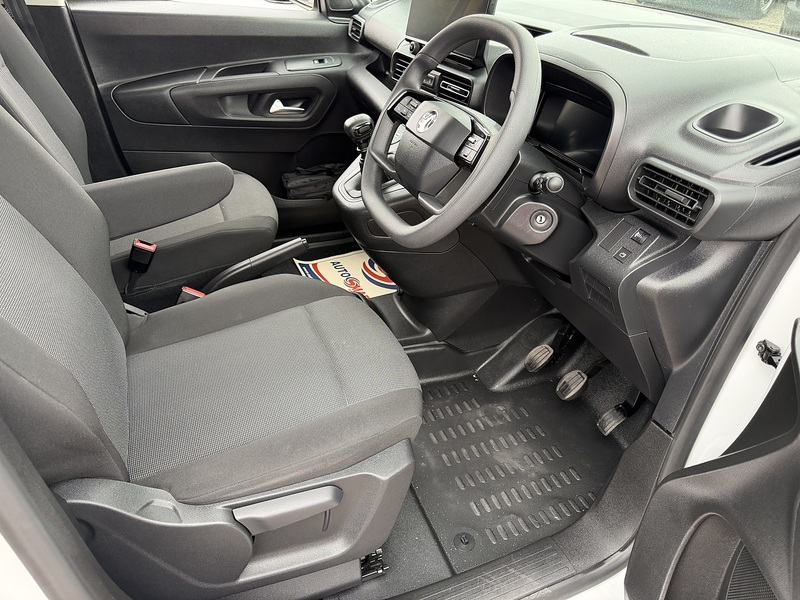 Vauxhall 1.5 Turbo D 2300 Prime Panel Van 5dr Diesel Manual SWB Euro 6 (s/s) (100 ps)