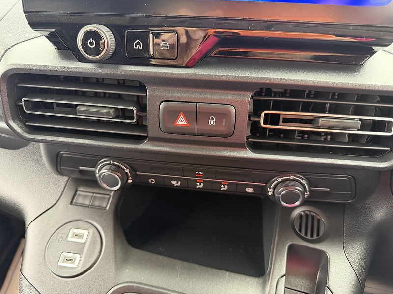 Vauxhall 1.5 Turbo D 2300 Prime Panel Van 5dr Diesel Manual SWB Euro 6 (s/s) (100 ps)