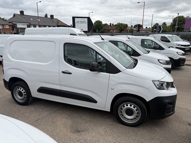 Vauxhall 1.5 Turbo D 2300 Prime Panel Van 5dr Diesel Manual SWB Euro 6 (s/s) (100 ps)