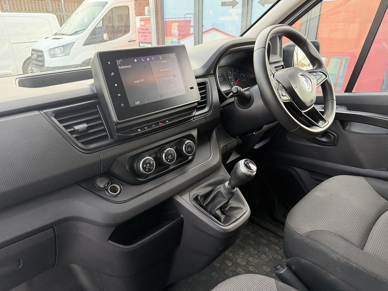 Renault 2.0 dCi Blue LL30 Advance Panel Van 5dr Diesel Manual L2 H1 Euro 6 (s/s) (130 ps)