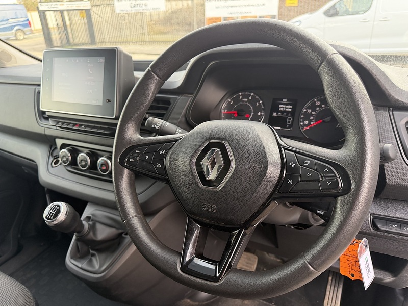 Renault 2.0 dCi Blue LL30 Advance Panel Van 5dr Diesel Manual L2 H1 Euro 6 (s/s) (130 ps)
