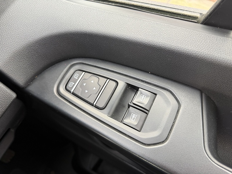 Renault 2.0 dCi Blue LL30 Advance Panel Van 5dr Diesel Manual L2 H1 Euro 6 (s/s) (130 ps)