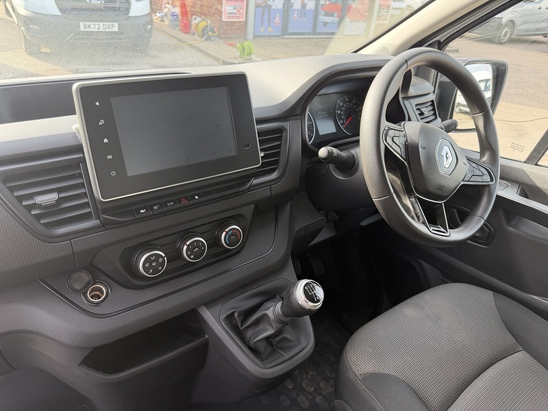 Renault 2.0 dCi Blue LL30 Advance Panel Van 5dr Diesel Manual L2 H1 Euro 6 (s/s) (130 ps)