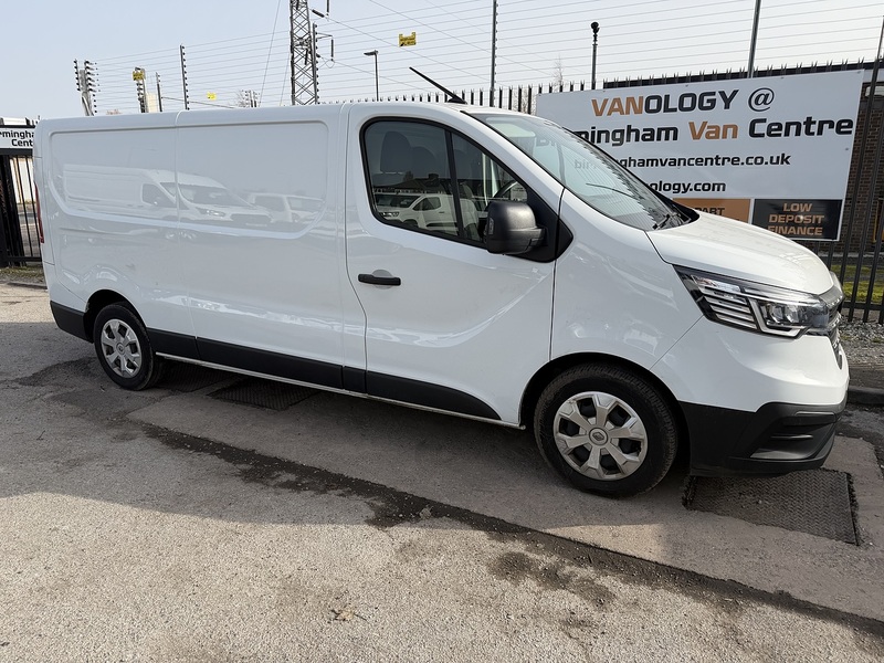 Renault 2.0 dCi Blue LL30 Advance Panel Van 5dr Diesel Manual L2 H1 Euro 6 (s/s) (130 ps)