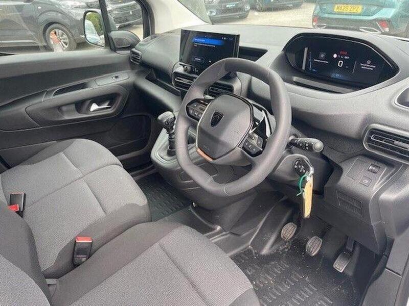 Peugeot 1.5HDi 100 L2 LWB PROFESSIONAL PLUS