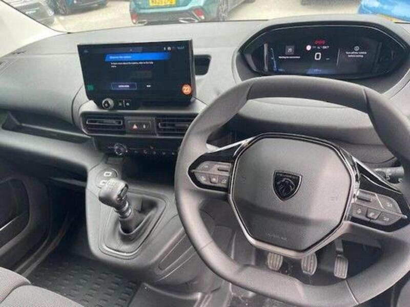 Peugeot 1.5HDi 100 L2 LWB PROFESSIONAL PLUS