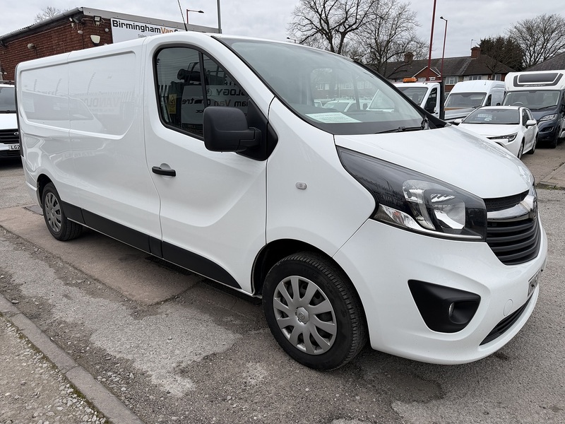 Vauxhall 1.6 CDTi 2900 Sportive Panel Van 5dr Diesel Manual L2 H1 Euro 6 (120 ps)
