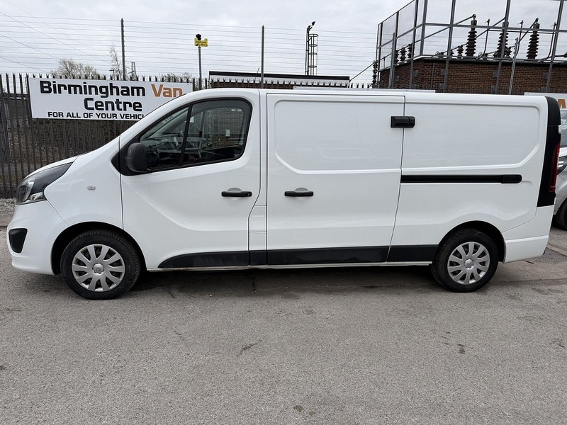 Vauxhall 1.6 CDTi 2900 Sportive Panel Van 5dr Diesel Manual L2 H1 Euro 6 (120 ps)