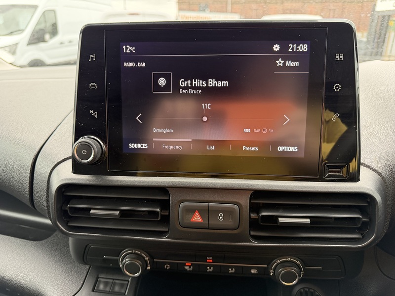 Vauxhall 1.5 Turbo D 2300 Sportive Panel Van 5dr Diesel Manual L1 H1 Euro 6 (100 ps)