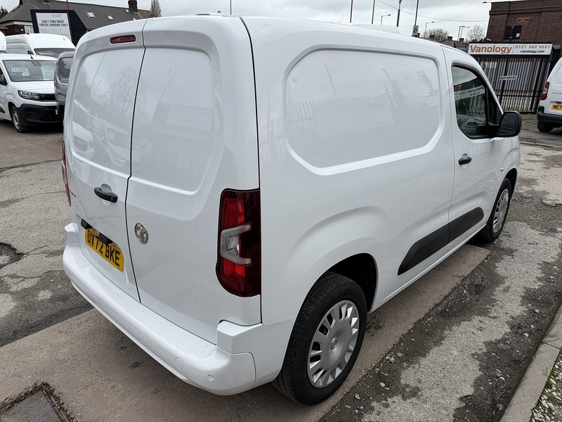 Vauxhall 1.5 Turbo D 2300 Sportive Panel Van 5dr Diesel Manual L1 H1 Euro 6 (100 ps)