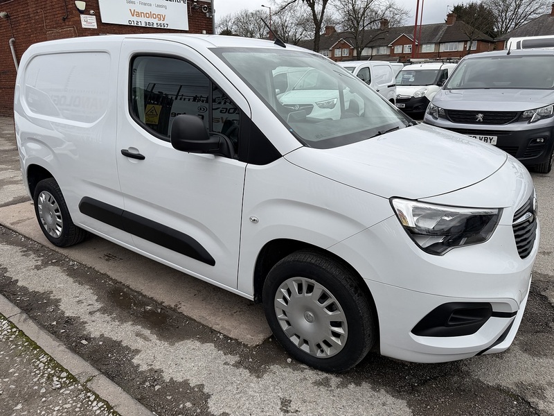 Vauxhall 1.5 Turbo D 2300 Sportive Panel Van 5dr Diesel Manual L1 H1 Euro 6 (100 ps)