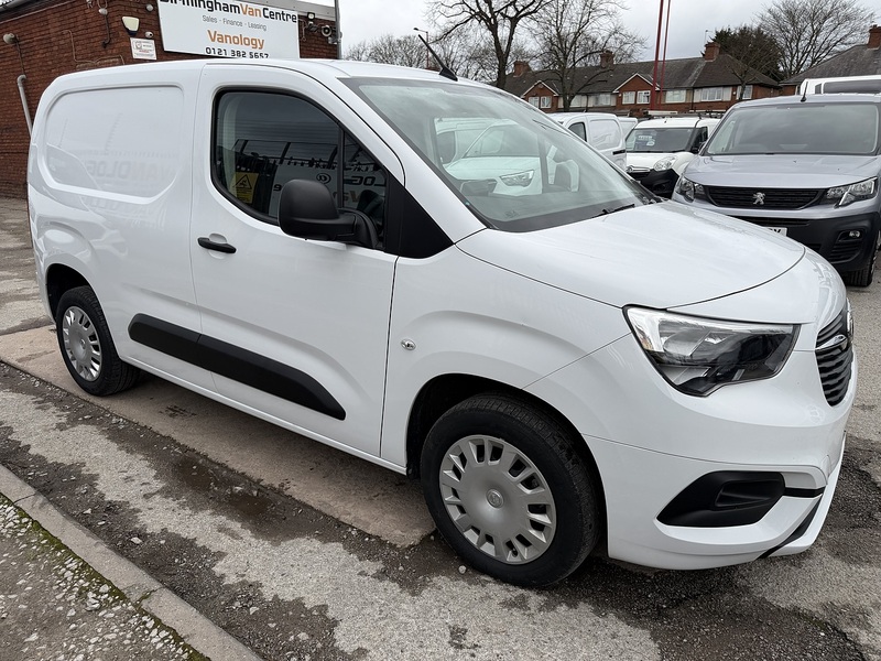 Vauxhall 1.5 Turbo D 2300 Sportive Panel Van 5dr Diesel Manual L1 H1 Euro 6 (100 ps)
