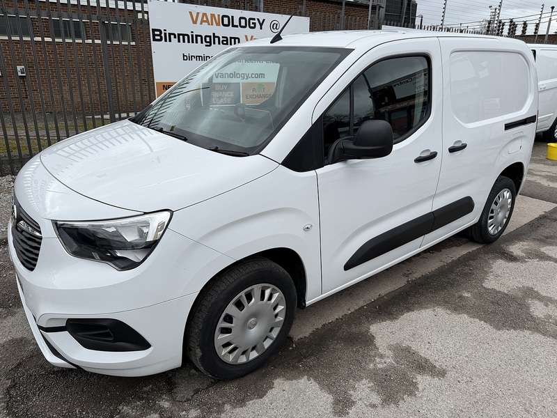 Vauxhall 1.5 Turbo D 2300 Sportive Panel Van 5dr Diesel Manual L1 H1 Euro 6 (100 ps)