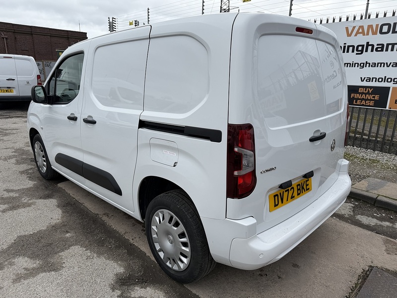 Vauxhall 1.5 Turbo D 2300 Sportive Panel Van 5dr Diesel Manual L1 H1 Euro 6 (100 ps)