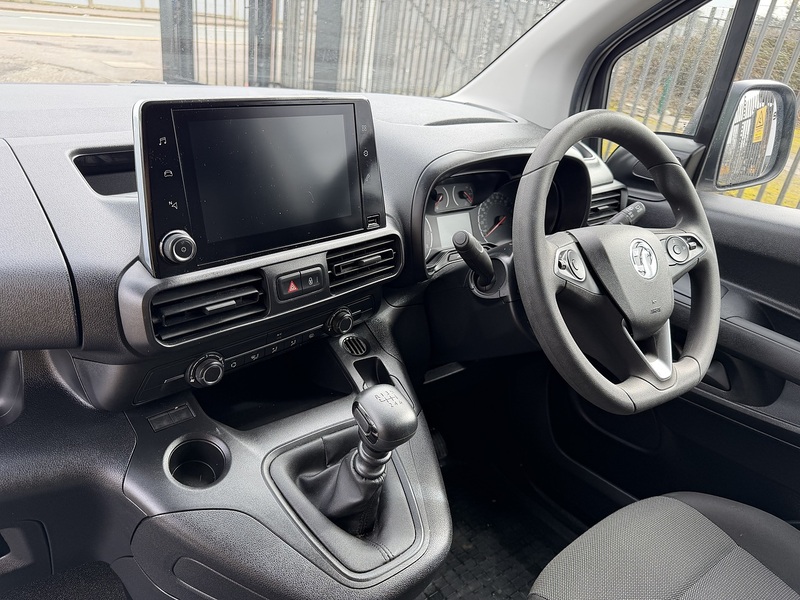 Vauxhall 1.5 Turbo D 2300 Sportive Panel Van 5dr Diesel Manual L1 H1 Euro 6 (100 ps)