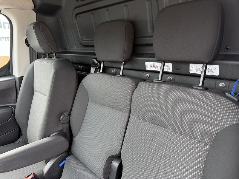 Vauxhall 1.5 Turbo D 2300 Sportive Panel Van 5dr Diesel Manual L1 H1 Euro 6 (100 ps)