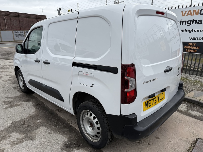 Peugeot 1.5 BlueHDi 1000 Professional Premium + Standard Panel Van 5dr Diesel Manual SWB Euro 6 (s/s) (100 bhp)