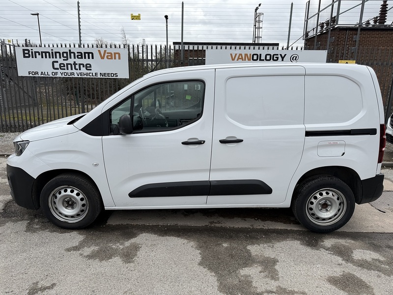 Peugeot 1.5 BlueHDi 1000 Professional Premium + Standard Panel Van 5dr Diesel Manual SWB Euro 6 (s/s) (100 bhp)