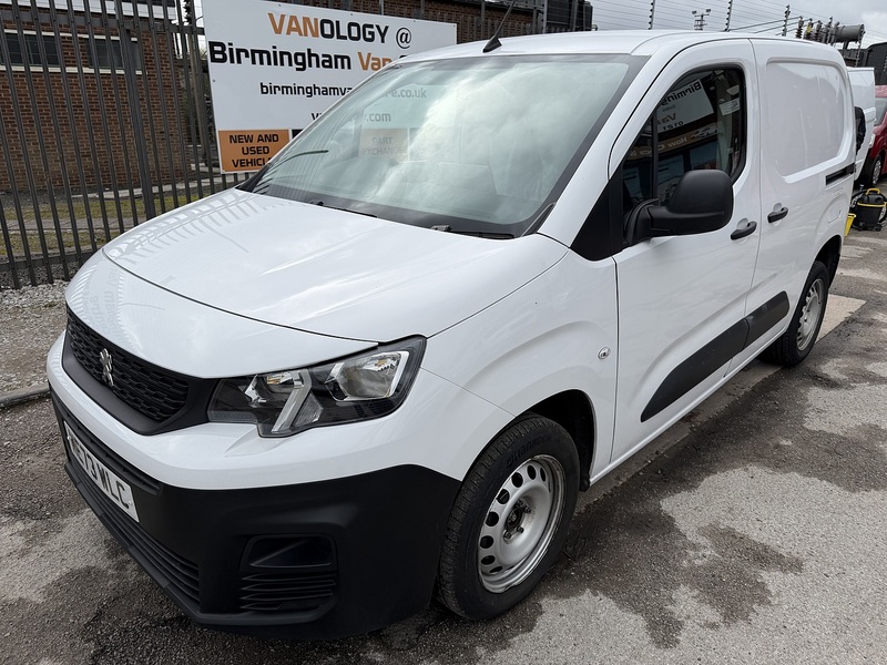 Peugeot 1.5 BlueHDi 1000 Professional Premium + Standard Panel Van 5dr Diesel Manual SWB Euro 6 (s/s) (100 bhp)