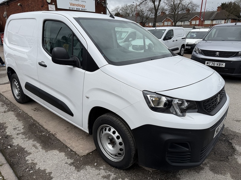Peugeot 1.5 BlueHDi 1000 Professional Premium + Standard Panel Van 5dr Diesel Manual SWB Euro 6 (s/s) (100 bhp)