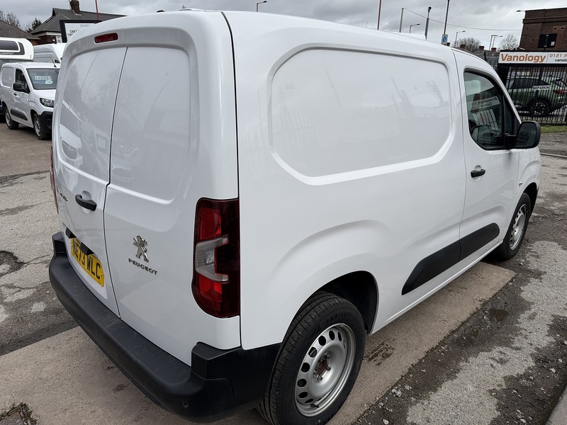 Peugeot 1.5 BlueHDi 1000 Professional Premium + Standard Panel Van 5dr Diesel Manual SWB Euro 6 (s/s) (100 bhp)