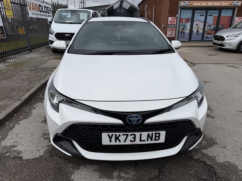 Toyota 1.8 VVT-h Car Derived Van 5dr Petrol Hybrid CVT Euro 6 (s/s) (140 ps)