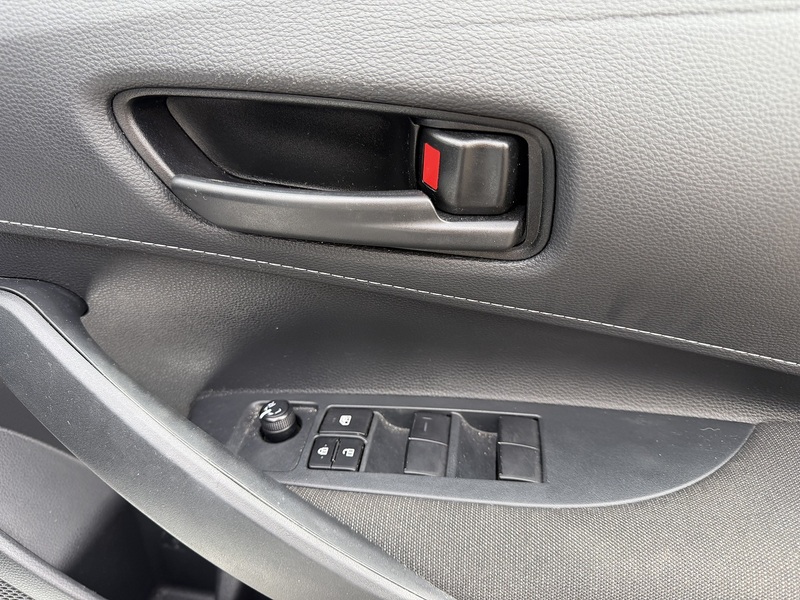 Toyota 1.8 VVT-h Car Derived Van 5dr Petrol Hybrid CVT Euro 6 (s/s) (140 ps)